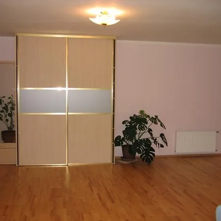 Vecaki Apartmán